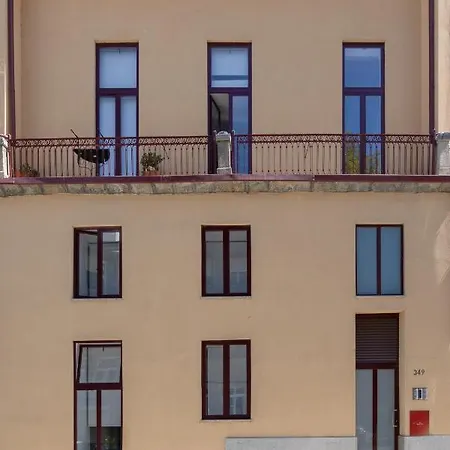 Sunny Bright & Pool By Host Wise Appartement