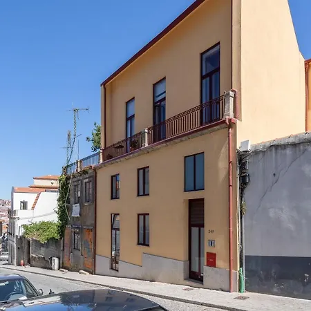 Sunny Bright & Pool By Host Wise Apartment